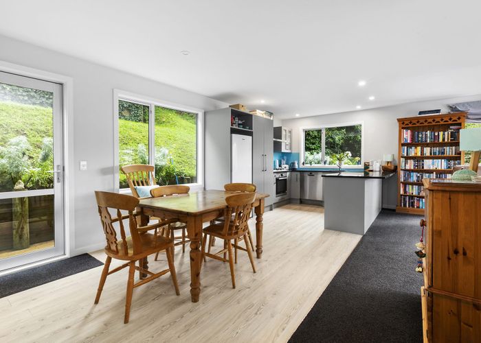  at 12C Freeling Street, Island Bay, Wellington