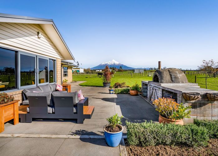  at 60 Monmouth Road, Pembroke, Stratford