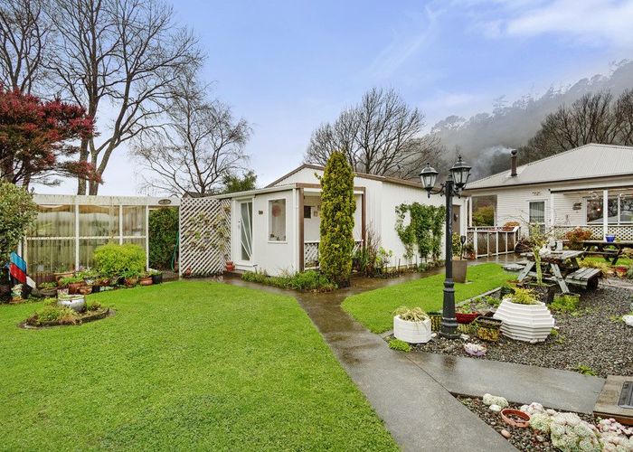  at 21 Hine Road, Wainuiomata, Lower Hutt, Wellington
