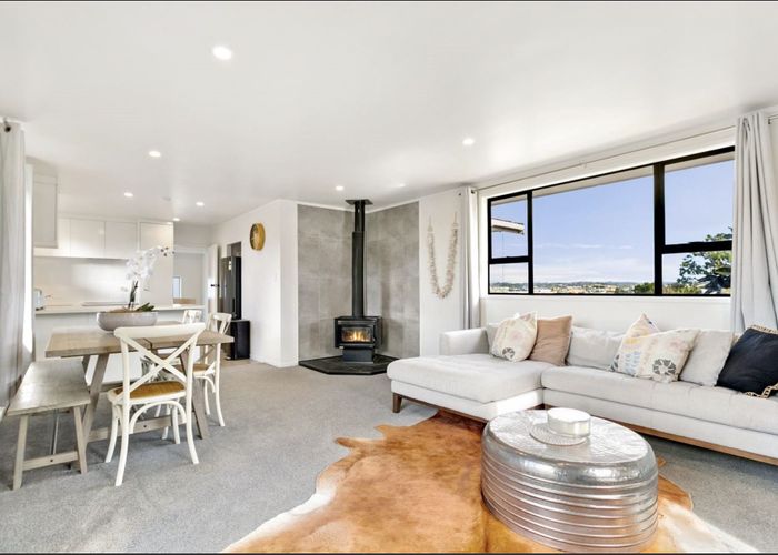  at 15 Woodhouse Place, West Harbour, Waitakere City, Auckland