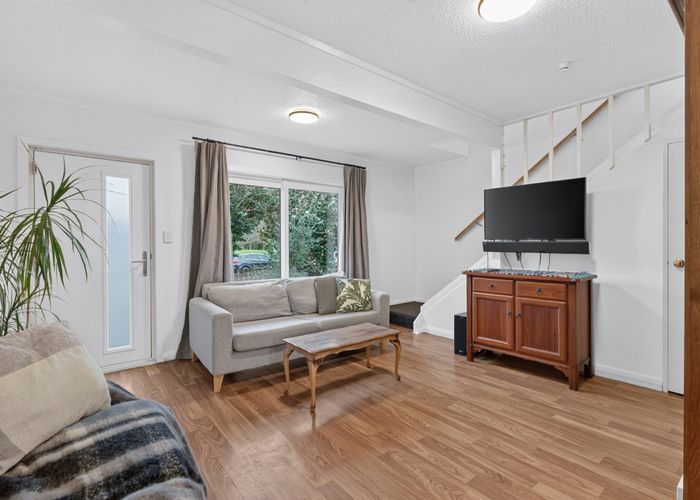  at 12 Wagon Road, Stokes Valley, Lower Hutt, Wellington
