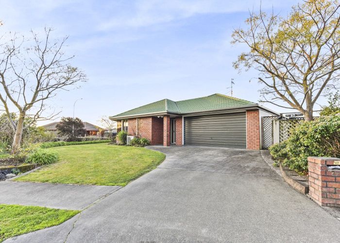  at 26 Arbor-Lea Avenue, Richmond