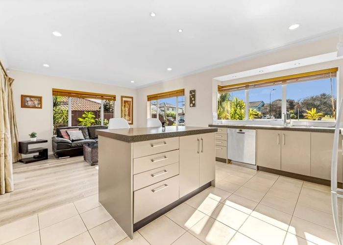  at 152 Cyril French Drive, Flat Bush, Auckland