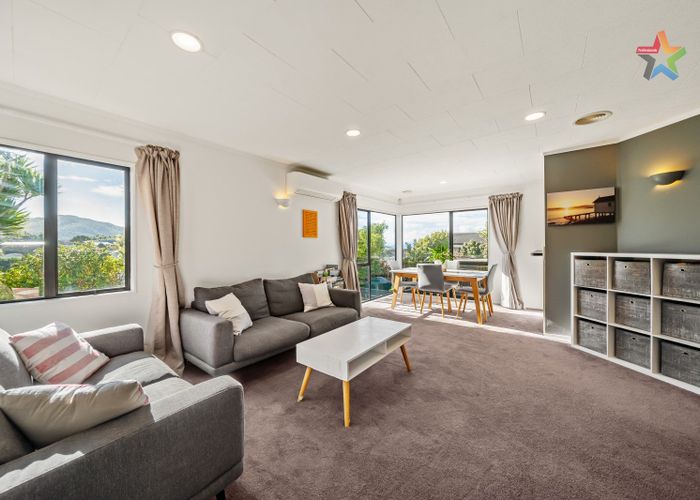  at 21 Jasmine Grove, Maungaraki, Lower Hutt, Wellington