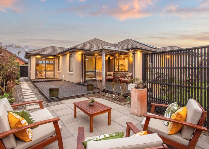  at 4 Cayman Close, Shirley, Christchurch