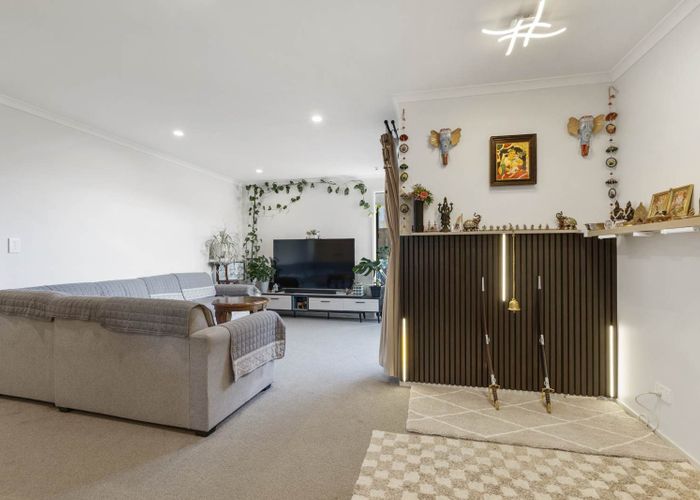  at 9B Hollinbrigg Place, Manurewa, Manukau City, Auckland