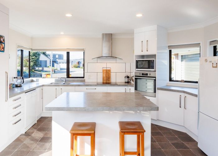  at 21 Montana Way, Milson, Palmerston North