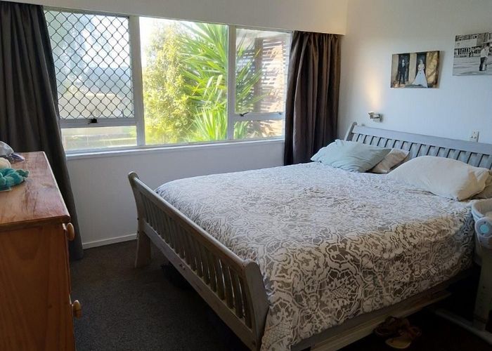  at 16 Linklater Avenue, Bellevue, Tauranga, Bay Of Plenty