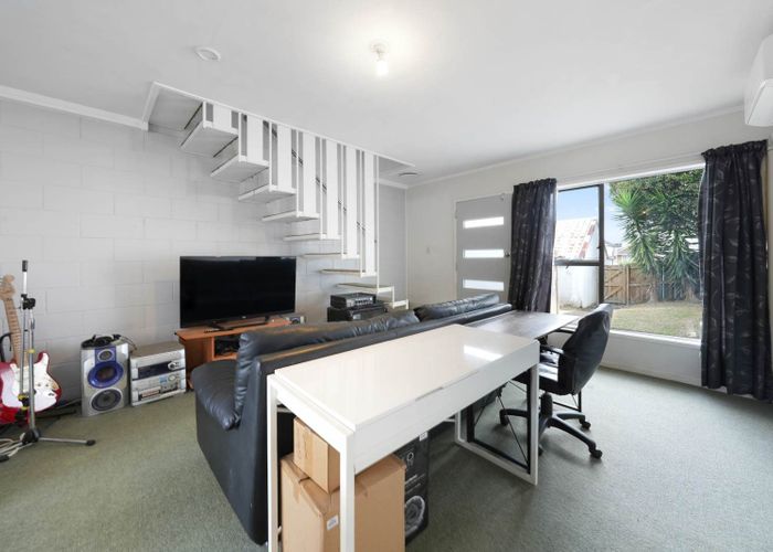  at 4/106 West Coast Road, Glen Eden, Waitakere City, Auckland