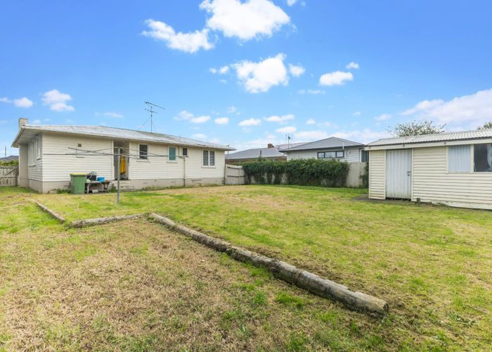  at 52 Ferguson Street, Manurewa East, Auckland