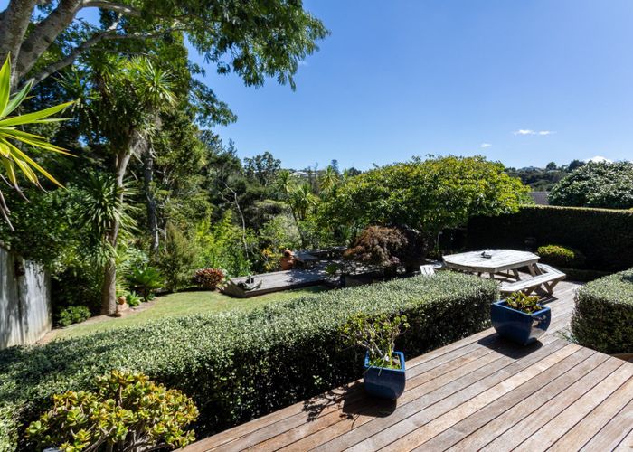  at 6 Learmonth Avenue, Birkenhead, North Shore City, Auckland