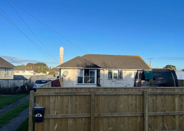  at 15 Acourt Street, Hawera