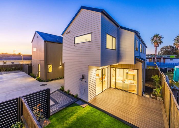  at Lot 1/4 Bingara Place, Favona, Manukau City, Auckland
