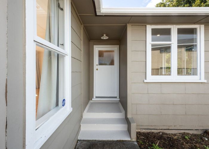  at 38 Rawlings Street, Bader, Hamilton