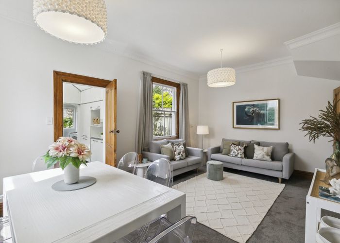  at 8 Moir Street, Mount Victoria, Wellington