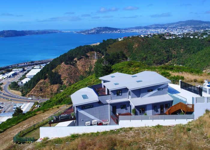  at 35 Grumman Lane, Newlands, Wellington