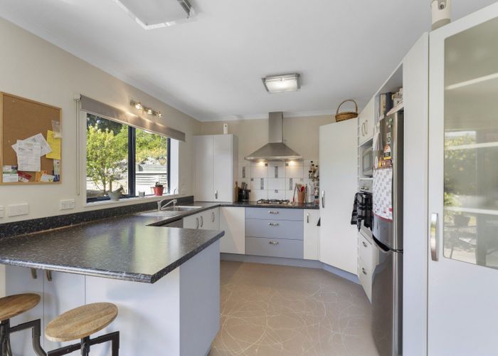  at 9 Byron Brown Place, Otaki Beach, Otaki