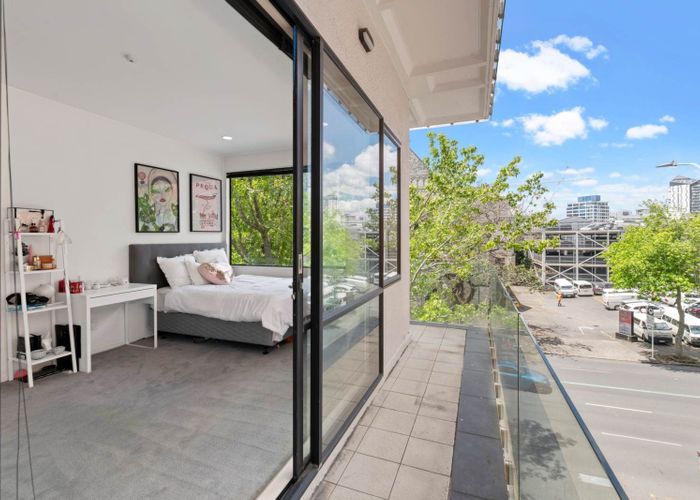  at 2O/72 Wellesley Street West, Auckland Central, Auckland