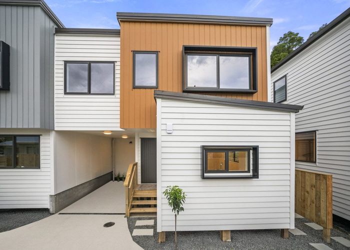  at 21D Hillcrest Avenue, Hillcrest, North Shore City, Auckland