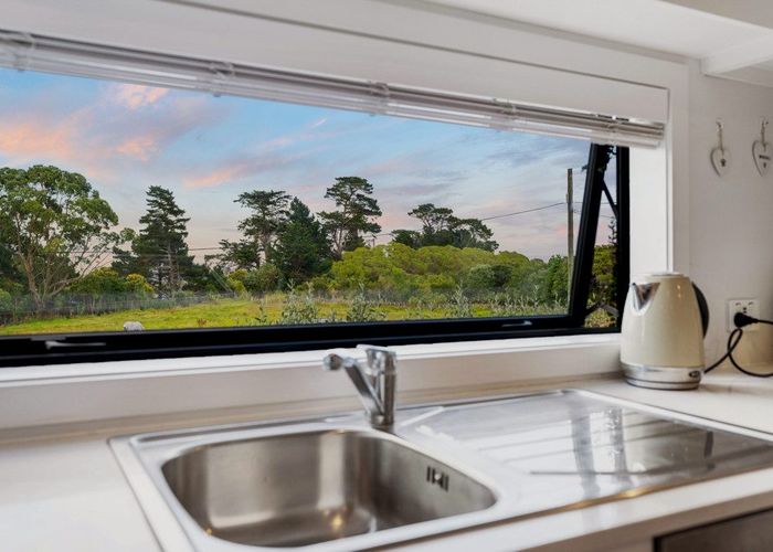  at 2/141 Wallace Road, Mangere Bridge, Auckland