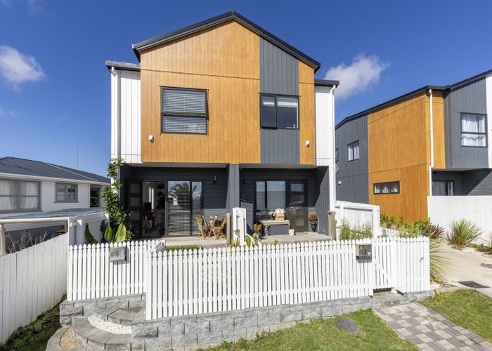  at 1/24 Tara Road, Henderson, Auckland