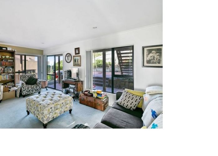  at 4 Forbes Lane, Newlands, Wellington