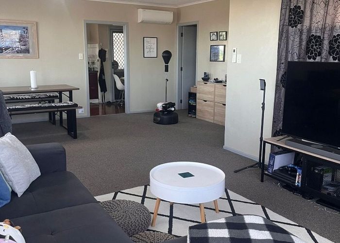  at 7 Seaview Rd, Glenfield, North Shore City, Auckland