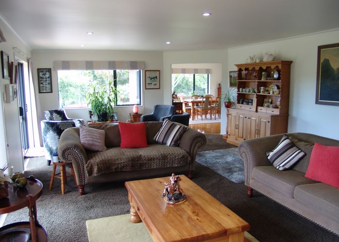  at 128 Pond Road, Raglan, Raglan