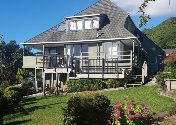  at 14 Amokura Street, Waikanae