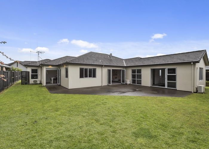  at 20 Connor Court, Huntington, Hamilton