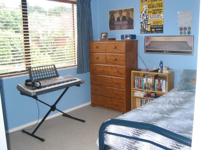  at 94 Sunnyhills Avenue, Glenview, Hamilton