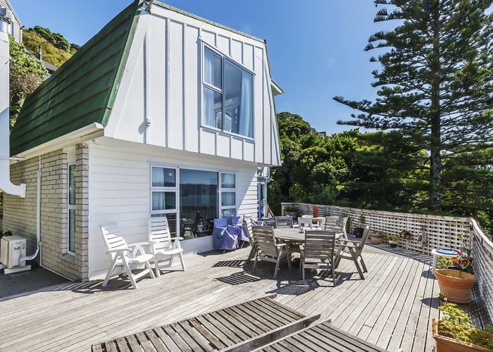  at 467 Karaka Bay Road, Karaka Bays, Wellington