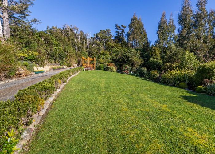  at 79 Sierra Way, Blue Mountains, Upper Hutt