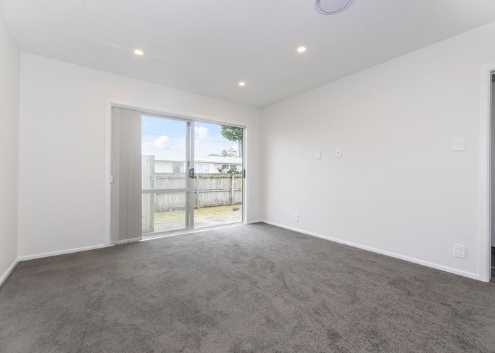  at 11 Ingleby Place, Kelston, Auckland