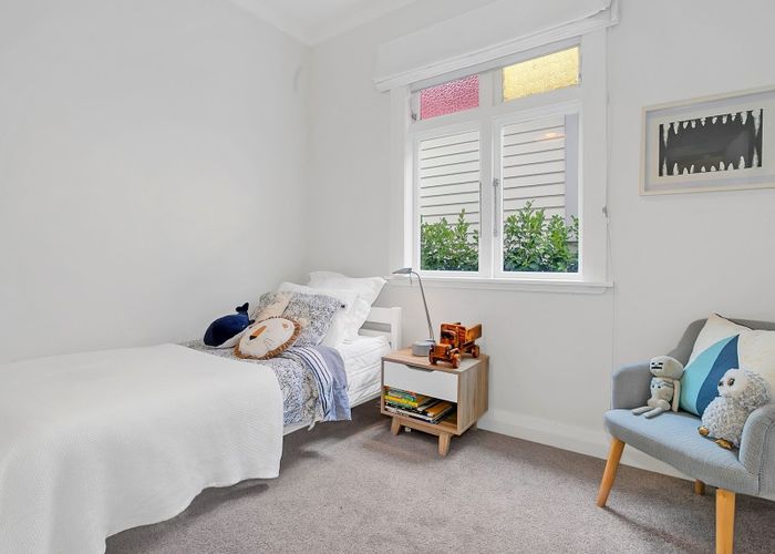  at 37 Formby Avenue, Point Chevalier, Auckland