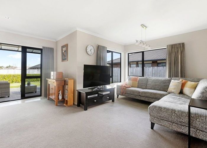  at 14 Ebony Court, Rototuna, Hamilton, Waikato