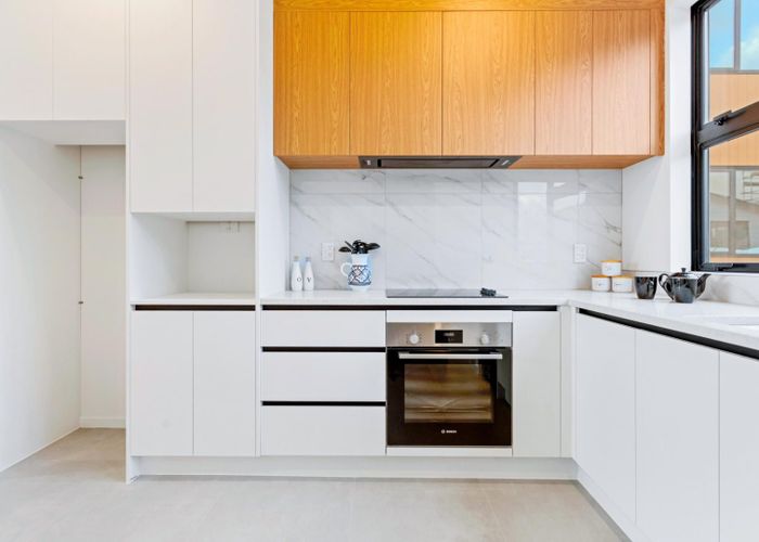  at 8/28 Lavelle Road, Henderson, Waitakere City, Auckland