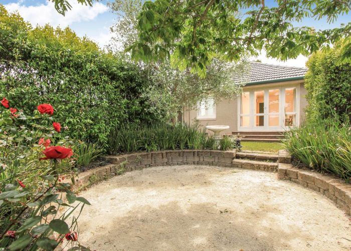  at 1/27 Onslow Road, Mount Eden, Auckland City, Auckland