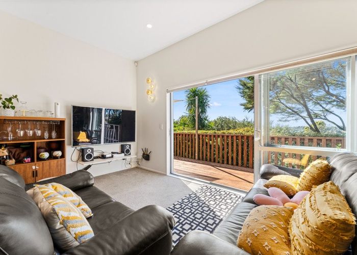  at 300C Glenvar Road, Torbay, Auckland