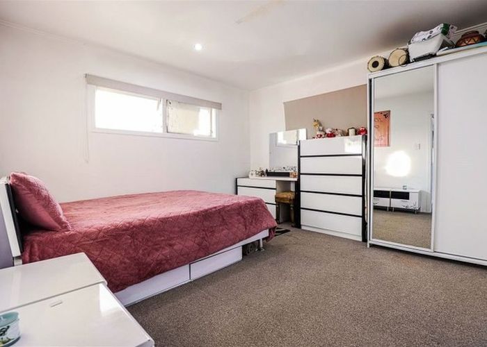  at 42 Buckland Road, Mangere East, Auckland