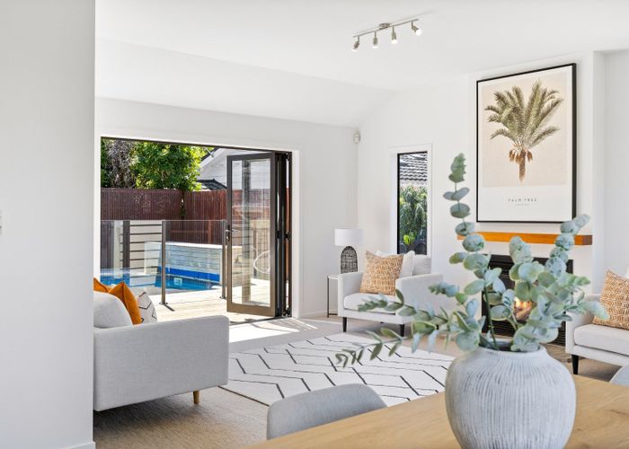  at 36 Wainui Avenue, Point Chevalier, Auckland City, Auckland