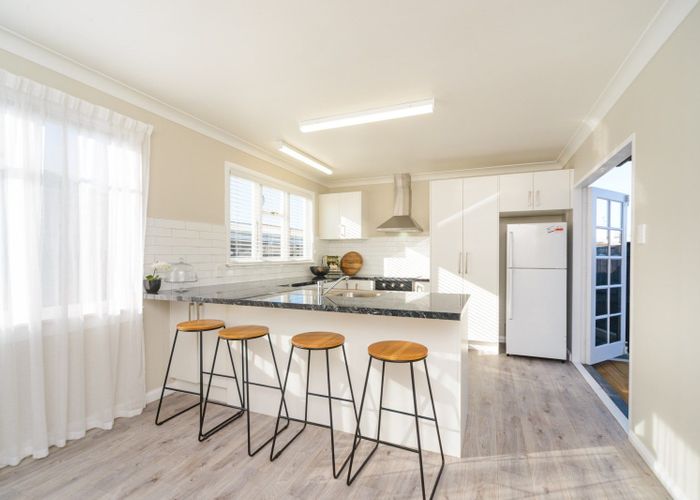  at 4 Bristol Crescent, Roslyn, Palmerston North