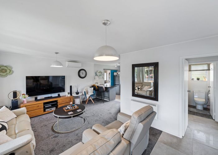  at 1/19 Diorella Drive, Clover Park, Manukau City, Auckland