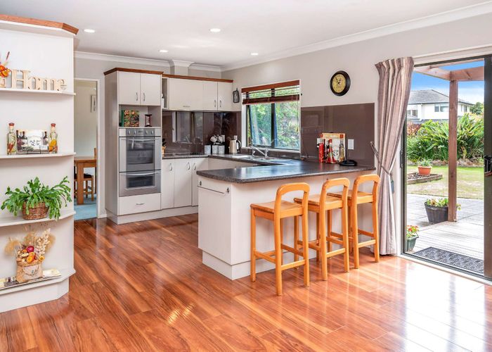  at 13 Caltra Place, Dannemora, Manukau City, Auckland