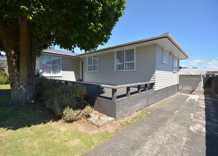  at 22 Duggan Avenue, Mangere, Manukau City, Auckland
