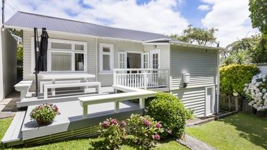  at 12 Albemarle Road, Northland, Wellington