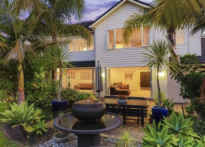  at 2 Oscar Road, Greenhithe, North Shore City, Auckland