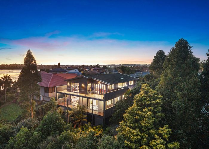  at 10 Elana Court, Conifer Grove, Papakura, Auckland