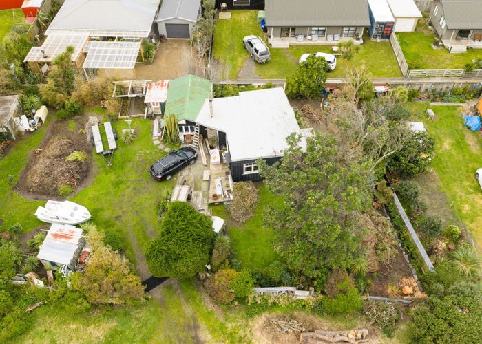 at 8 Robbie Street, Foxton Beach, Horowhenua, Manawatu / Whanganui
