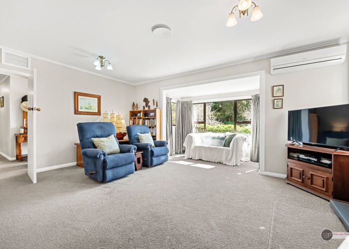  at 52 Elmslie Road, Pinehaven, Upper Hutt